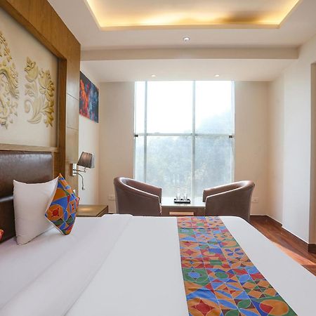 Fabhotel Prime Star 17 - Nr Yashobhoomi Convention Centre Delhi  Bagian luar foto