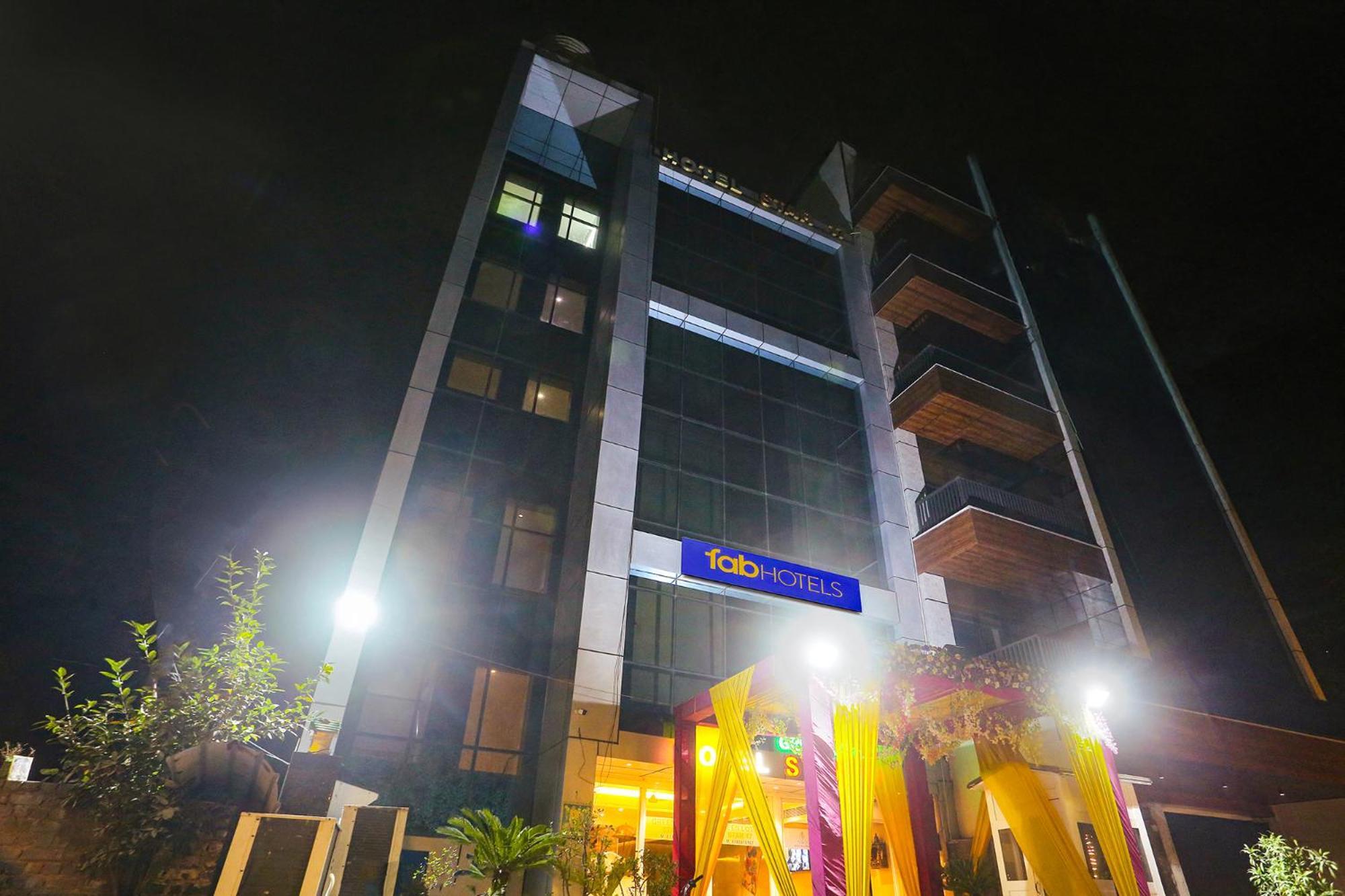 Fabhotel Prime Star 17 - Nr Yashobhoomi Convention Centre Delhi  Bagian luar foto