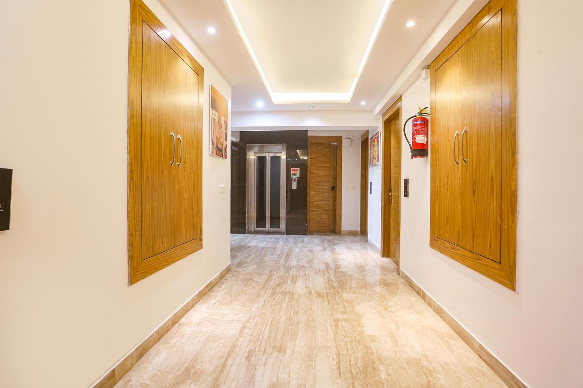 Fabhotel Prime Star 17 - Nr Yashobhoomi Convention Centre Delhi  Bagian luar foto
