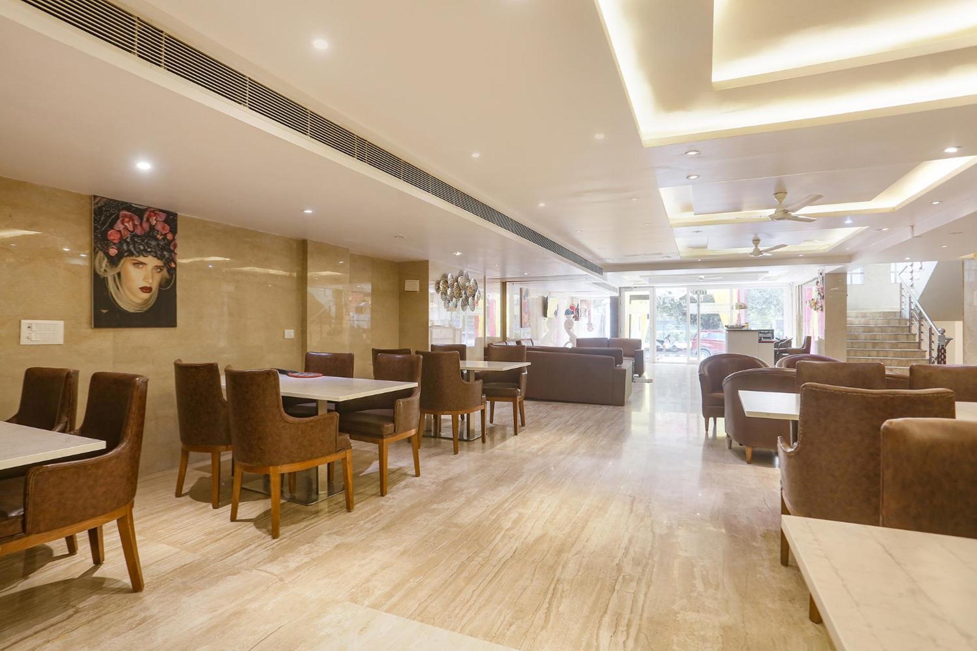 Fabhotel Prime Star 17 - Nr Yashobhoomi Convention Centre Delhi  Bagian luar foto
