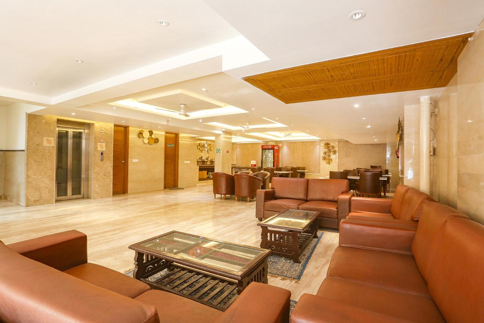 Fabhotel Prime Star 17 - Nr Yashobhoomi Convention Centre Delhi  Bagian luar foto